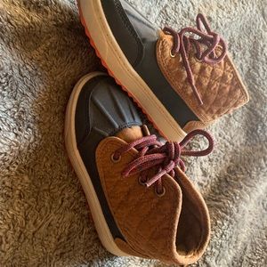 Toddler shoe boots Osh Kosh